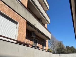 Appartamento in vendita ad agrate brianza via don luigi cantini