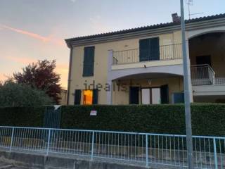 Villa a schiera in in vendita da privato a pesaro via giovan battista pergolesi, 6