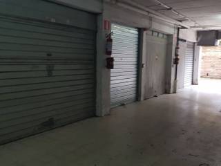 Garage in vendita a roma via montasio, 71