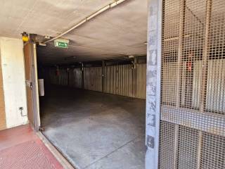 Garage in vendita a roma via aurelia