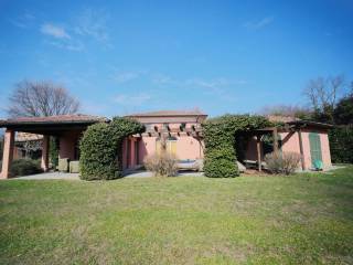 Villa in vendita a bogogno via sant'isidoro