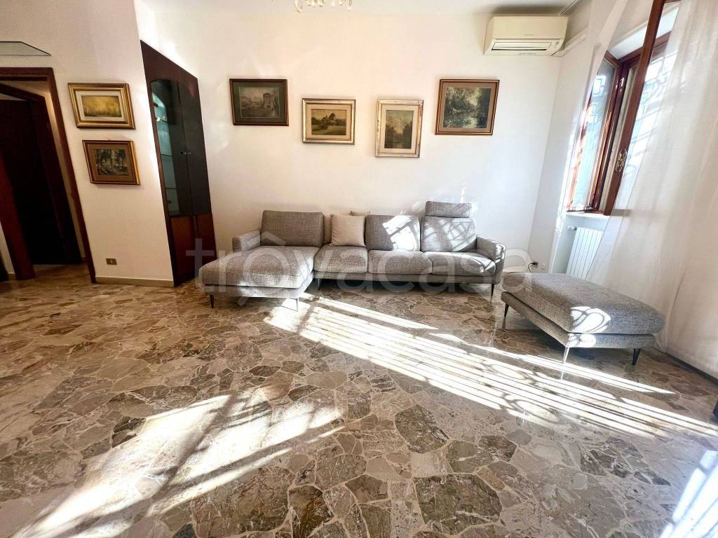 immagine annuncio 1 di 14