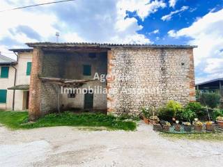 Rustico in vendita a borso del grappa via casale