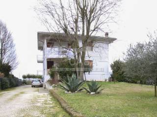 Villa bifamiliare in vendita a borgo mantovano via guglielmo marconi, 40