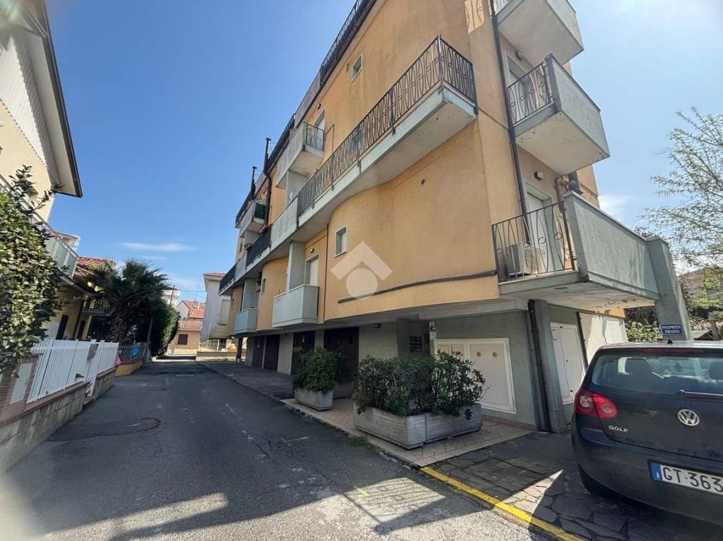 immagine annuncio 1 di 14