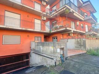 Appartamento in vendita a camporotondo etneo via etna, 19/c