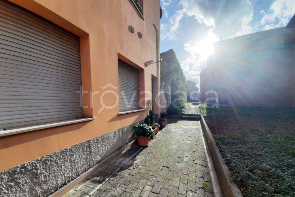 immagine annuncio 1 di 12