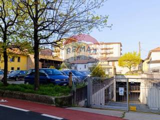 Garage in vendita a ponte san pietro via don lombardi, 31