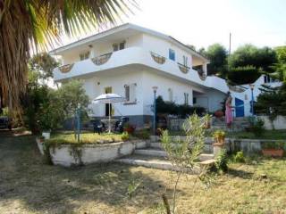 Villa bifamiliare in in vendita da privato a cutro ss106
