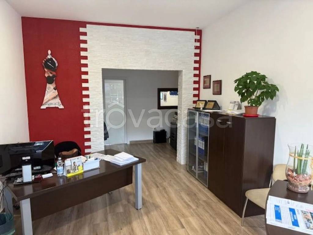 immagine annuncio 1 di 4