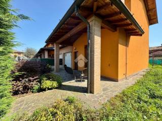 Villa a schiera in vendita a casaletto vaprio via caduti per la pace, 20