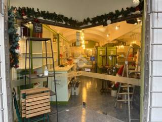 Negozio in affitto a sarzana piazza luni, 34