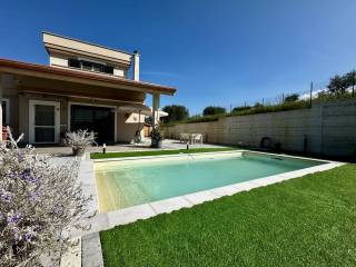 Villa bifamiliare in vendita ad albano laziale via tor paluzzi
