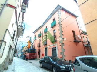 Appartamento in vendita a montorio al vomano corso giuseppe valentini, 49
