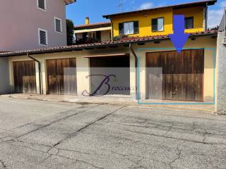 Garage in vendita a cantello via pianezzo, 14