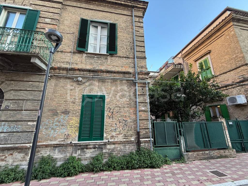 immagine annuncio 11 di 12