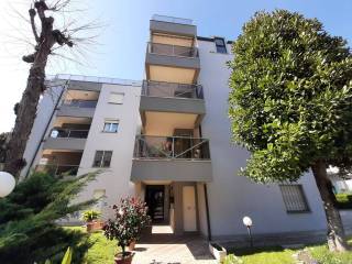Appartamento in vendita a pesaro via lambro