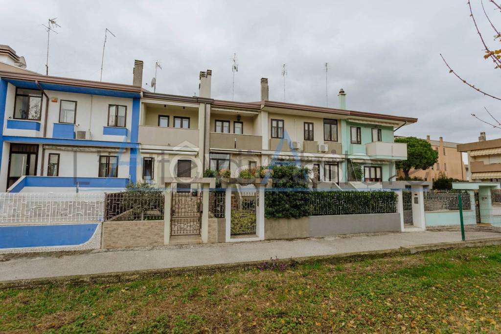 casa indipendente in vendita a Chioggia