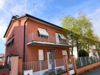 Villa in vendita a palmanova via milano, 10
