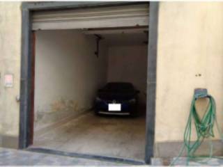 Magazzino all'asta ad aversa via orazio quinto flacco