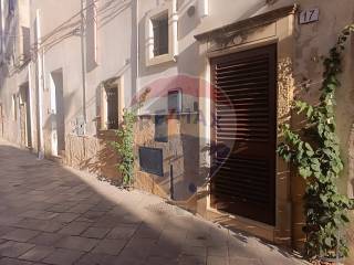 Casa indipendente in vendita a leverano via napoli, 17