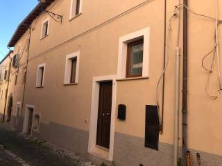 Casa indipendente in vendita a ocre via frustena