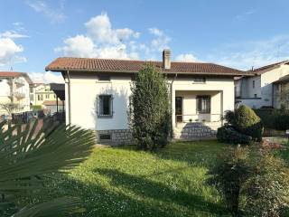 Villa in in vendita da privato a gorlago via gaetano donizetti, 16