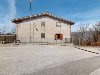 Villa in vendita a varco sabino 