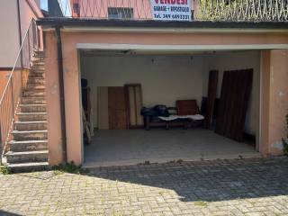 Garage in vendita a montecatini-terme via renato fucini, 23