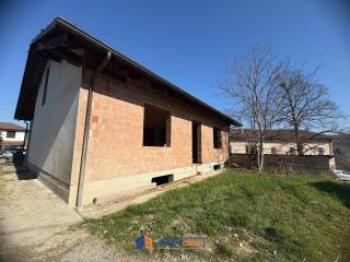 Villa in vendita a calamandrana frazione garbazzola, 45