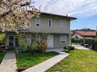 Appartamento in affitto a baveno via 17 martiri, 31