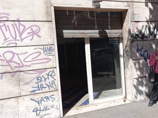 Negozio in affitto a roma via gabriello chiabrera