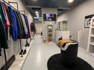 Abbigliamento in in affitto da privato a parma borgo angelo mazza, 2i