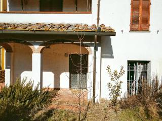 Appartamento all'asta a foiano della chiana via di cortona, foiano della chiana ar, italia