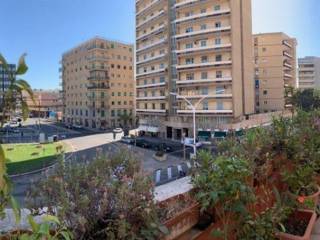 Intero stabile in in vendita da privato a cagliari viale armando diaz, 39