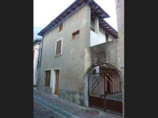 Casa indipendente all'asta a ranzanico via guglielmo marconi, 19