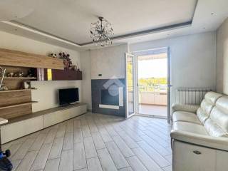 Appartamento in vendita a longobardi via marina, 70