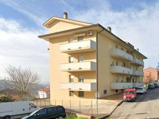 Appartamento in vendita a monte urano via gran bretagna