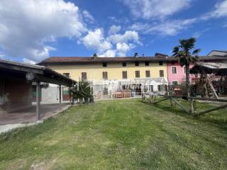 Cascina in vendita a isola d'asti via chiappa 53