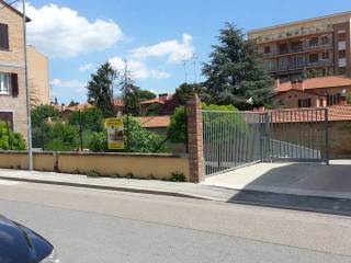 Garage in affitto a ravenna circonvallazione fiume montone abbandonato