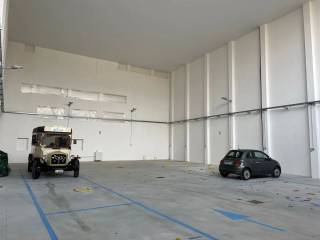 Garage in affitto a ravenna piazza francesco baracca, 5 d