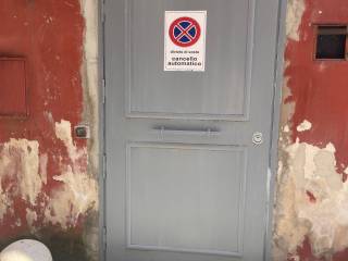 Posto auto in affitto a napoli vico santa caterina da siena
