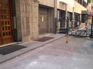 Posto auto in vendita a bologna via cesare boldrini