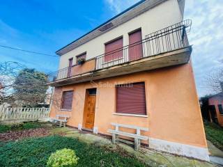 Villa in affitto a copparo via athos pizzinardi, 8