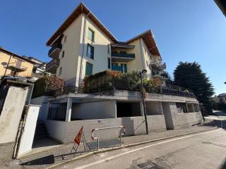 Garage in vendita a calolziocorte via fratelli calvi, 41