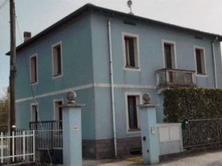 Villa all'asta a cassina rizzardi via risorgimento, 48