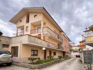 Appartamento in vendita a l'aquila via di preturo, 45