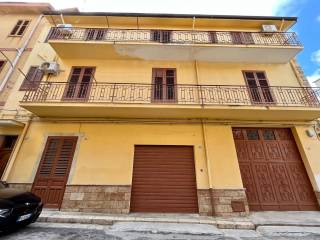 Appartamento in affitto a partinico via schiaffini, 25