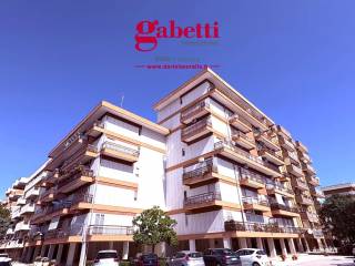 Appartamento in vendita a bari via loiacono, 13