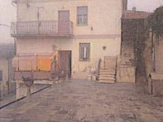 Appartamento all'asta a camerino capolapiaggia